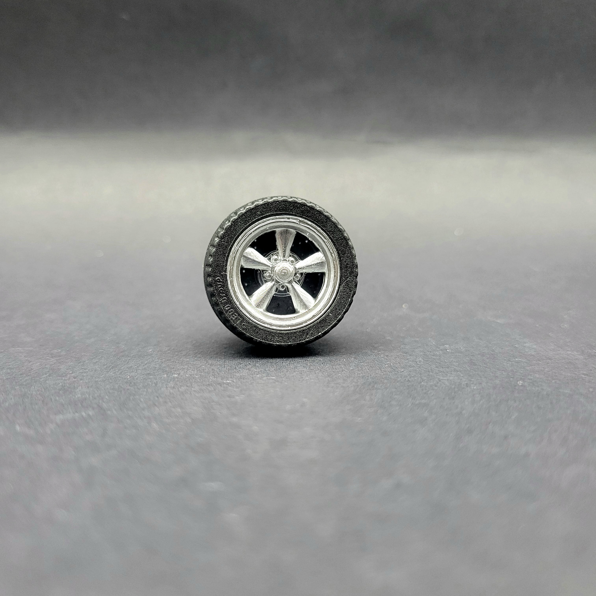 Dodge Charger style 5 spoke slot mag custom LEGO-compatible wheel
